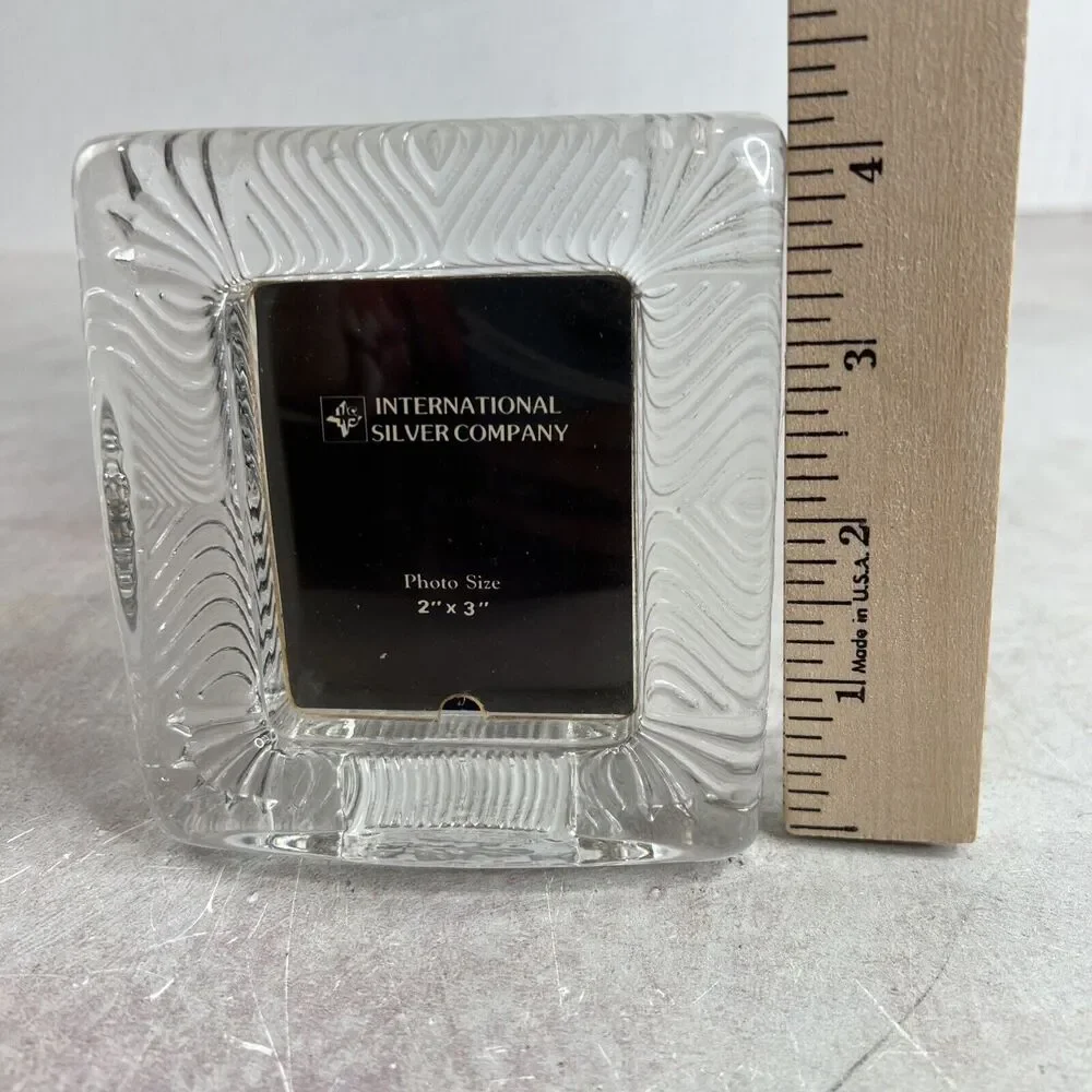 International Silver Company Crystal Picture Frame‎ 2”X 3”